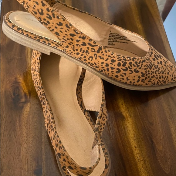 Pointed Slingback Flat Animal Print Shoes - Size 8 - Picture 2 of 6